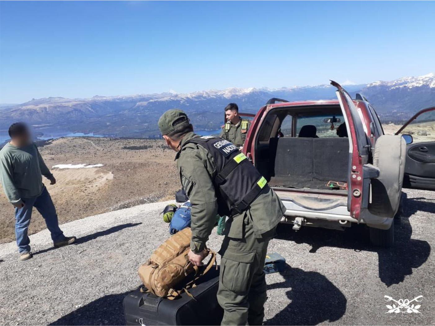 Imputan a un hombre que fue detenido en un paso ilegal con municiones