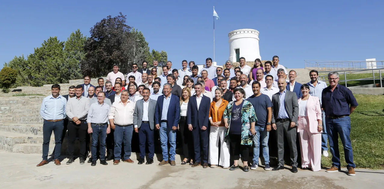 RF - REUNION-CON-JEFES-COMUNALES