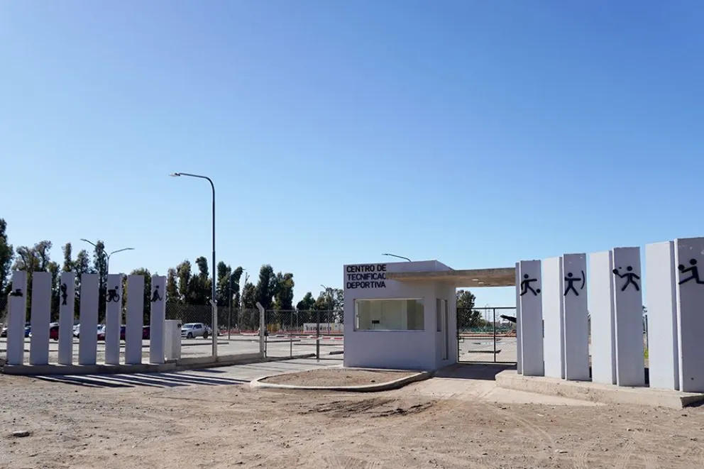 ciudad deportiva nqn