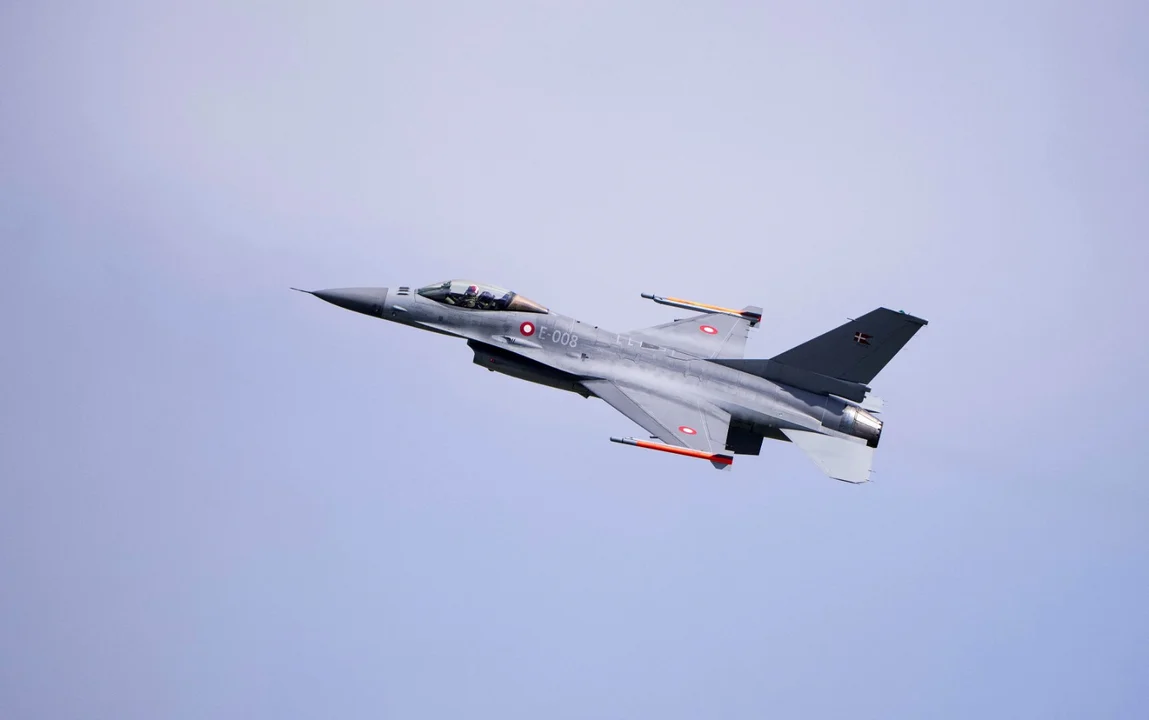 avion de combate