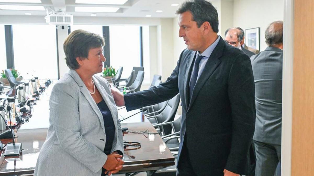 Massa Fmi Kristalina