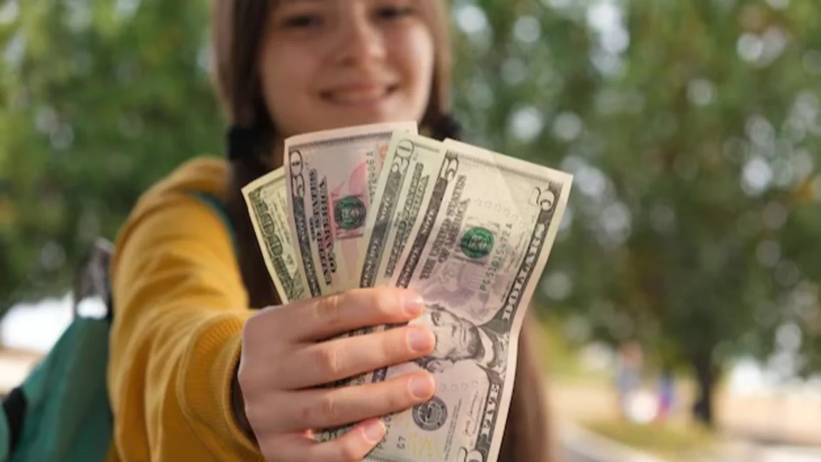 adolescente dolar