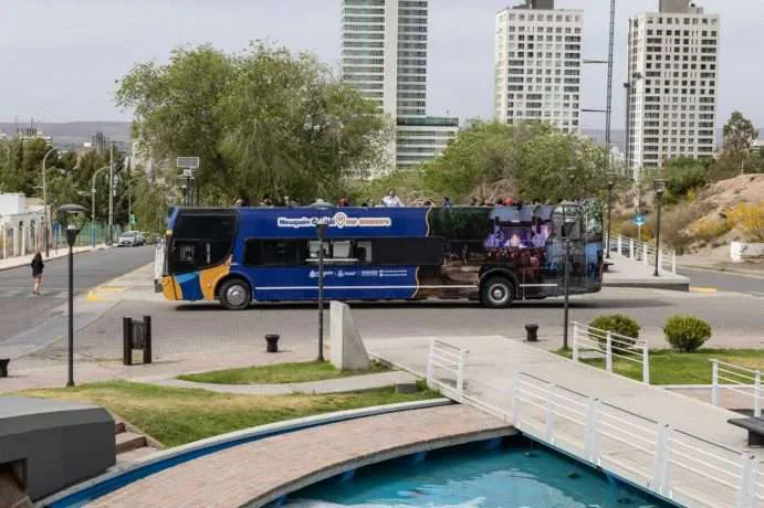 BUS-TURISTICO-691x460