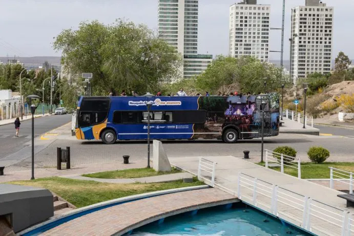 BUS-TURISTICO-691x460